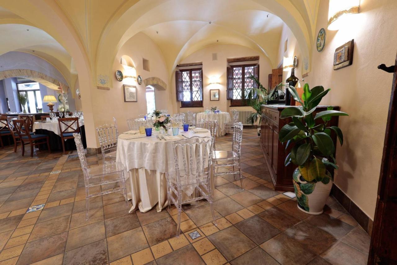 Hotel Corte Dei Tini Teramo Eksteriør bilde