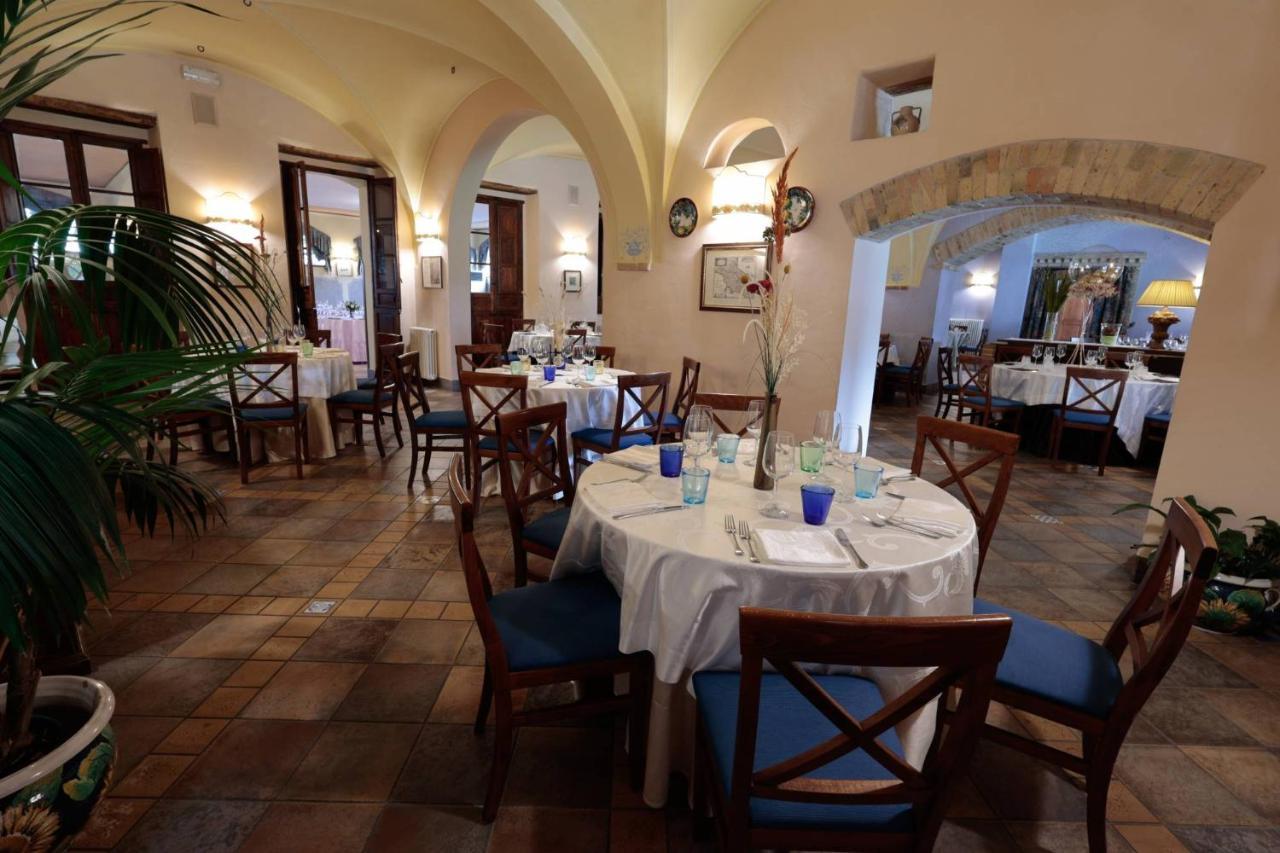 Hotel Corte Dei Tini Teramo Eksteriør bilde