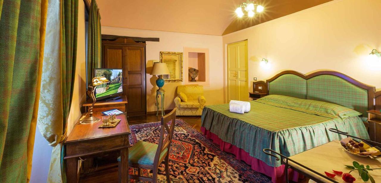 Hotel Corte Dei Tini Teramo Eksteriør bilde