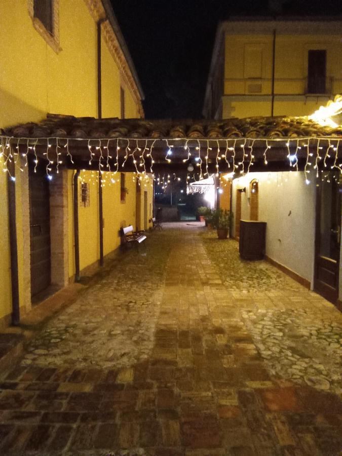 Hotel Corte Dei Tini Teramo Eksteriør bilde